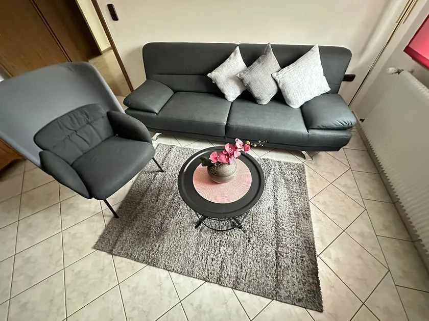 Beautiful 4-room apartment for rent. Dogs allowed. - Image 1