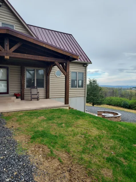 Quiet 2 Bedroom Cabin next to State Game Lands - Image 1
