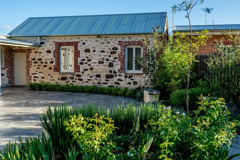 Colton Cottage Oxenberry Farm - Image 1