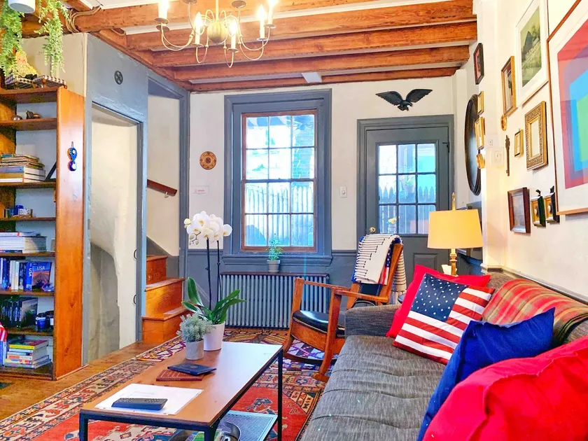 The Historic & Walkable Philadelphia Washington Square West 2 bed/2 bath Home - Image 1