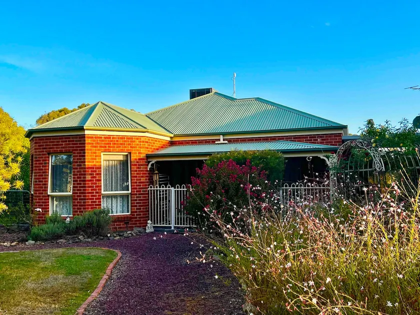 Berrimbillah Cottage - splendour on the rail trail - Image 1
