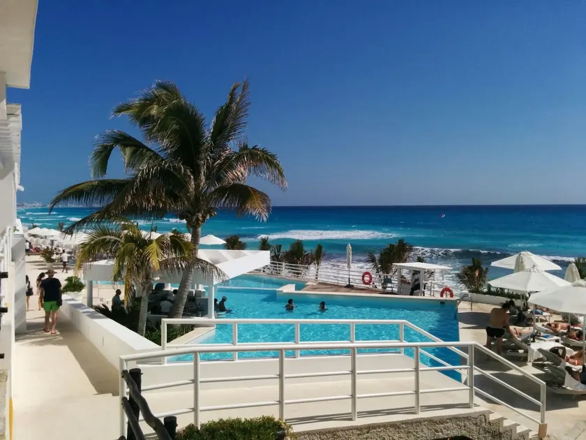Nice apartment in Cancun's hotel zone - Image 1