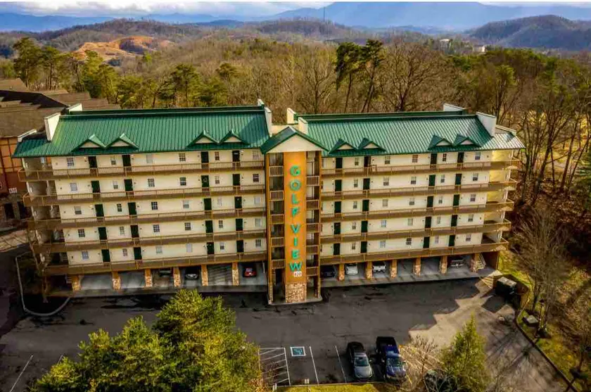 Entire condo in the heart of Pigeon Forge! - Image 1
