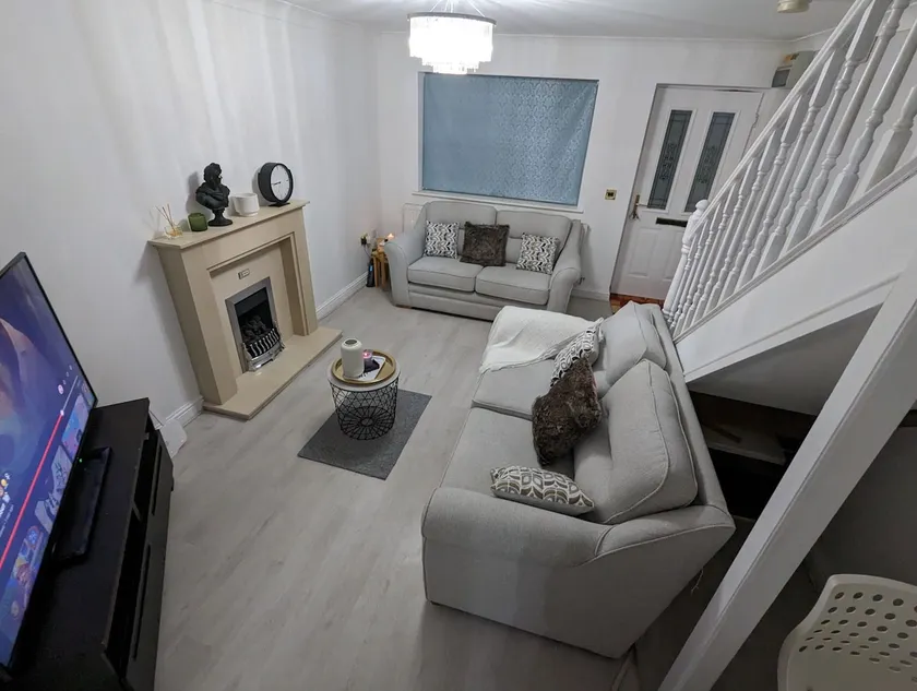 Home away from home 2 Bedroom semi-detached house - Image 1