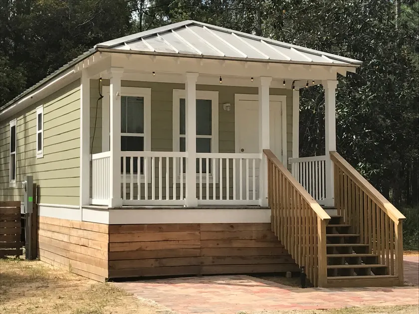 Walton Woods Green Cottage - Image 1