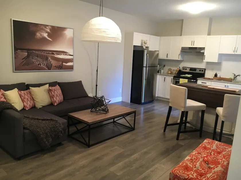 Fraser Heights Cozy Suite - Image 1