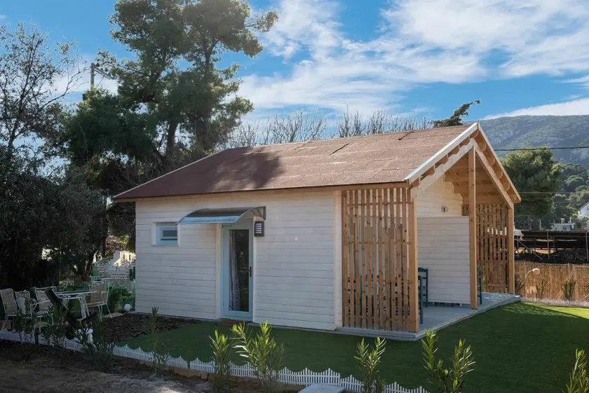 Wooden studio near airport and sea B - Image 1