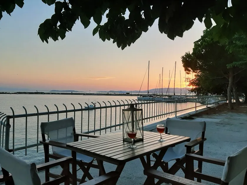 Melia studio 2 seafront apartment - Image 1