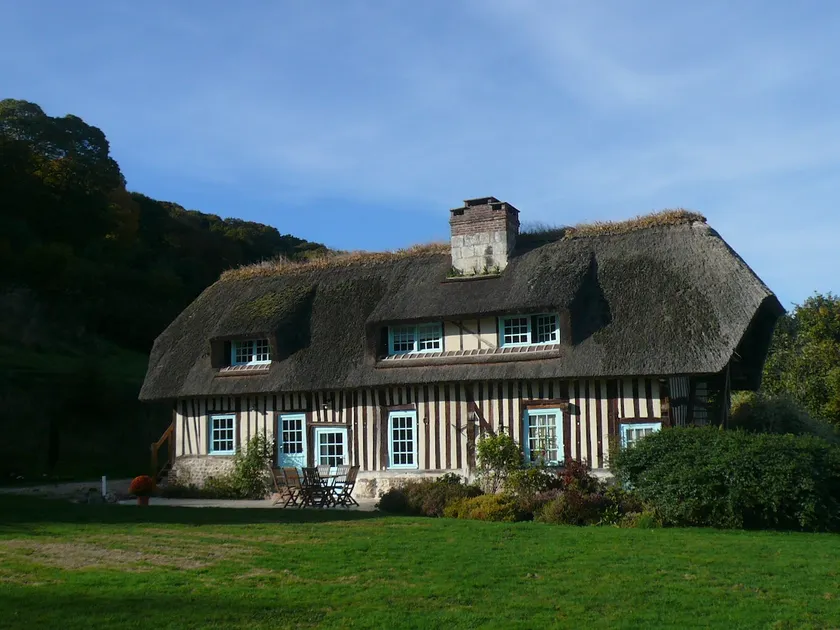 Beautiful cottage 20 km from Honfleur, with swimming pool - Image 1