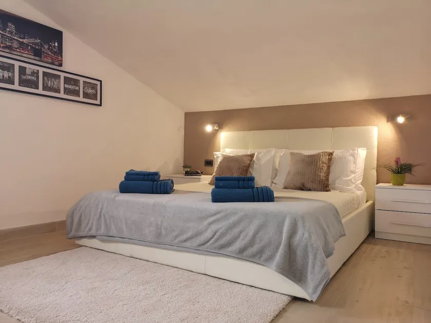 Independent flat, with pool and terrace - Image 1