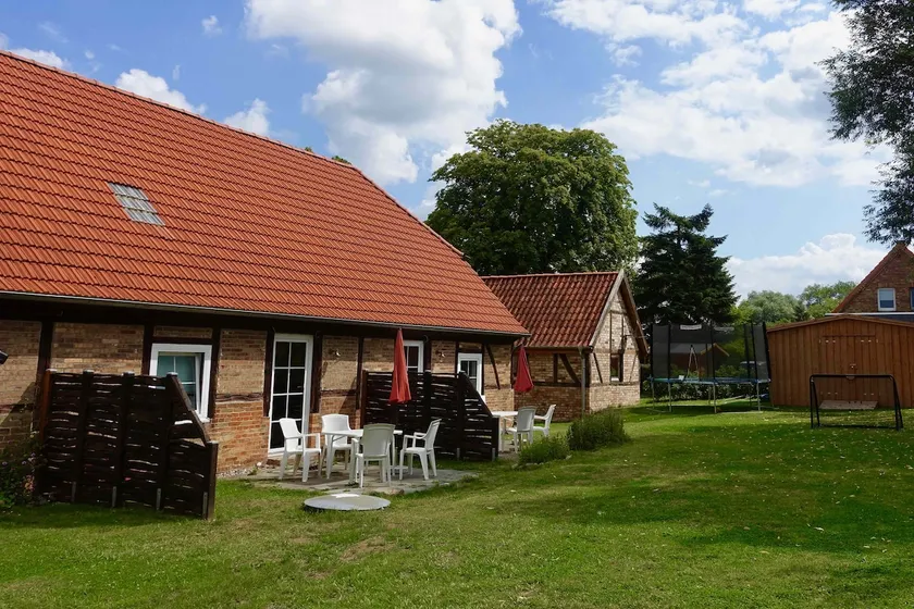 Traditional house near Boltenhagen/Baltic Sea (3r) - Image 1
