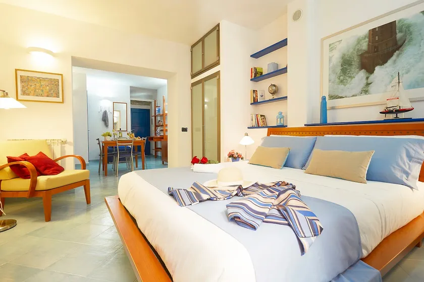 First Floor Apartment with 1 Bedroom - Image 1