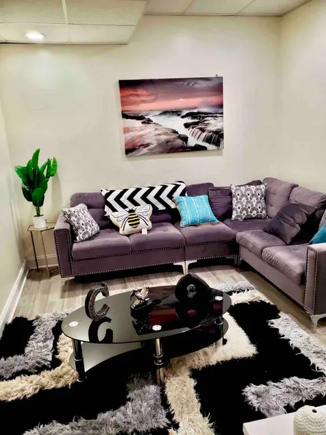 Stylish Lux brand New Apartment - Image 1