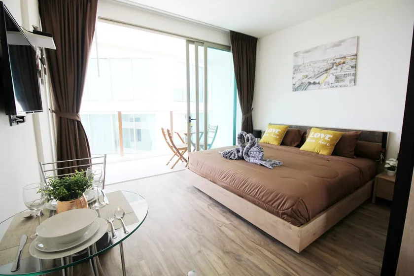 Kamala Sea View Apartment. Walk to the Beach. - Image 1