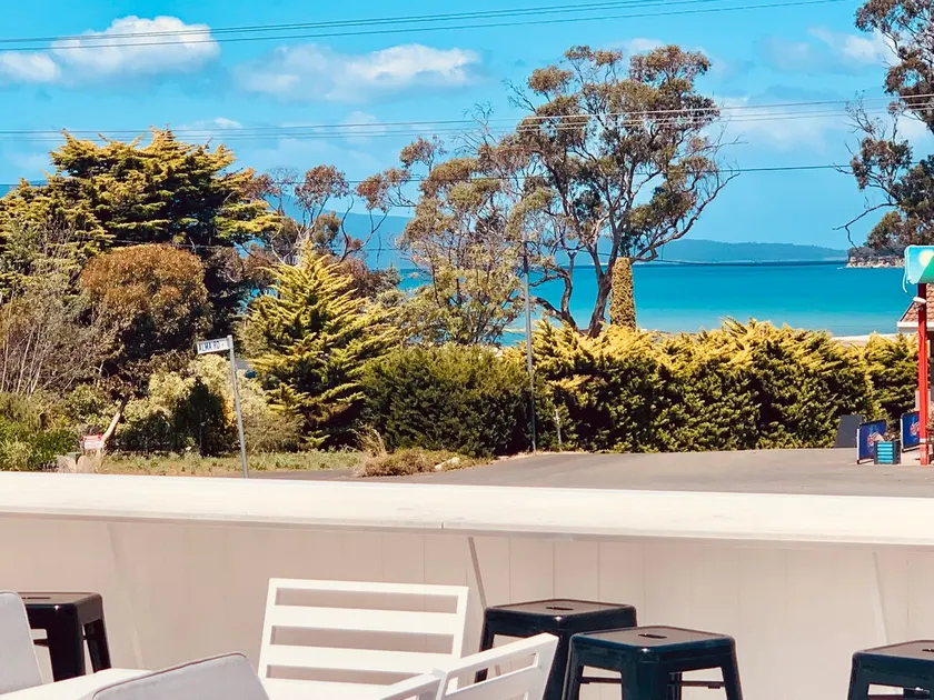 Adorable Studio next to cafe, walk to beach! - Image 1