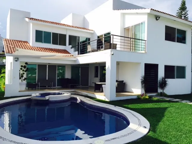 KyAHome: 1,000 m² of Comfort, Pool, Barbecue Grill, and More - Image 1