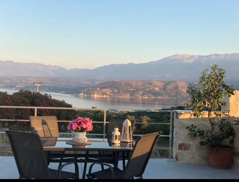 Sofi's View House - Image 1