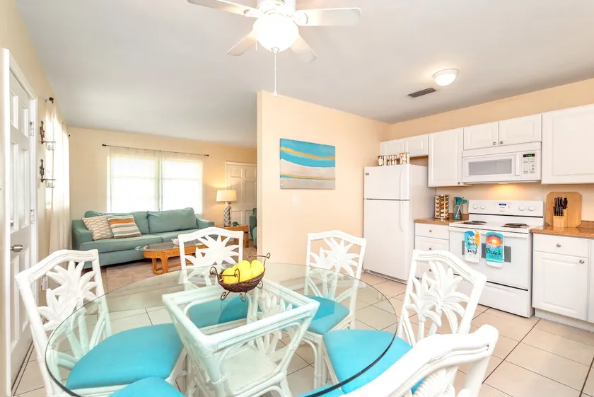 ☀️Sleeps 14 in 2 side-by-side apartments! - Image 1