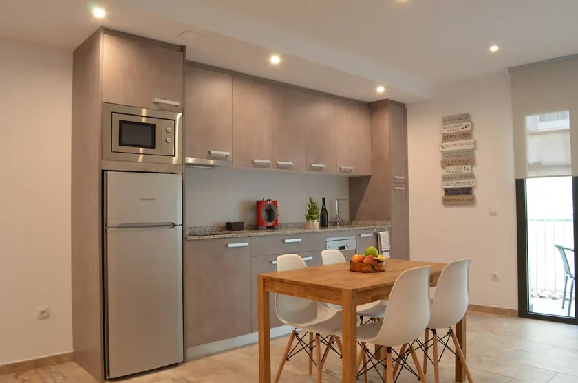 2.2 BRAND-NEW in the center of ROSES with Wi-Fi, air conditioning, and satellite TV, 60 m from the SEA - Image 1