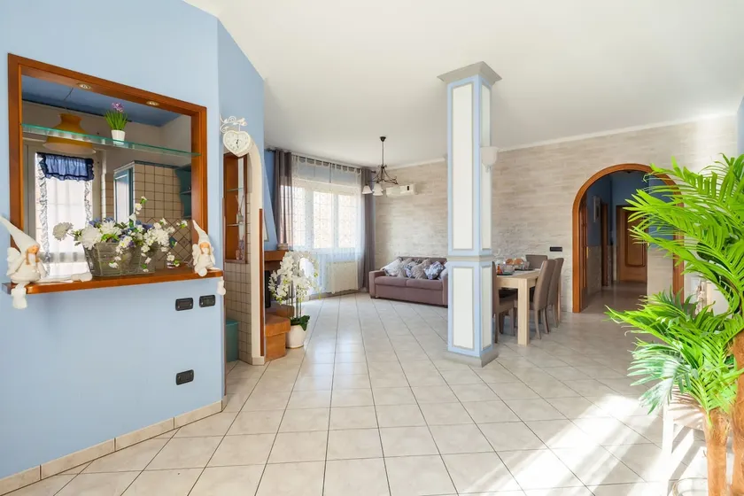 Giramondo Holiday Home - Image 1