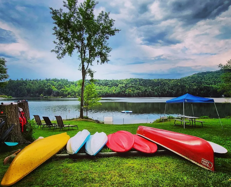 Magical Augur Lake Retreat-Great for Large Groups! - Image 1