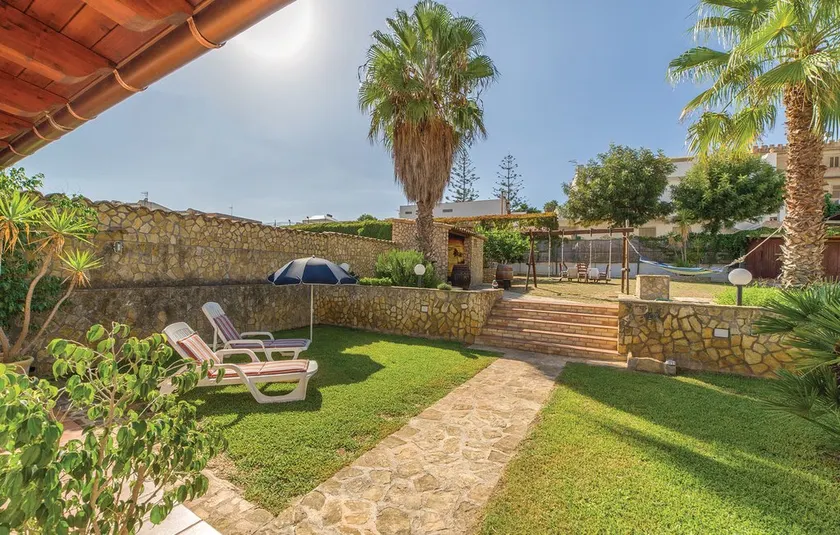 Relaxation Villa in Porto Palo di Menfi - Image 1