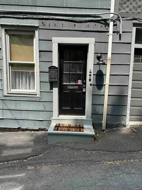 Kingston 3 Bed 1 bath near the Rondout - Image 1