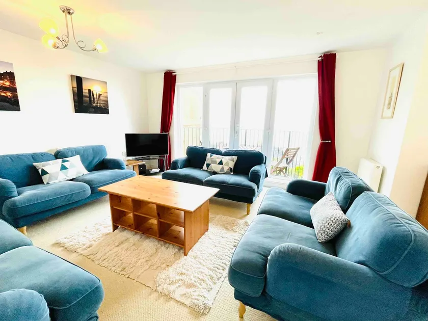 St Joseph’s Spacious Family Holiday Home Sea Views - Image 1