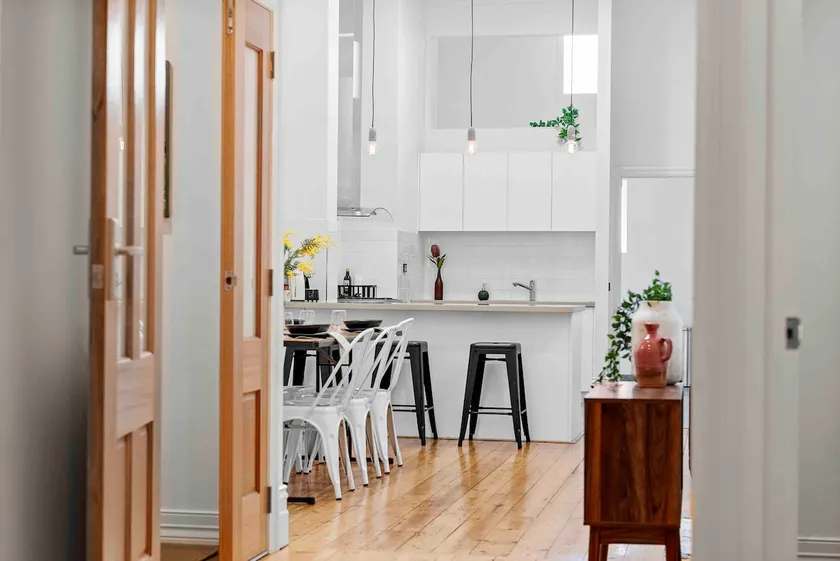 Stunning Apartment perfect for works stays - Image 1
