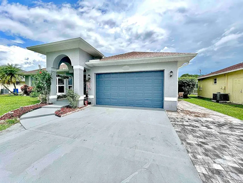 Cozy guest suite in Bonita Springs. - Image 1