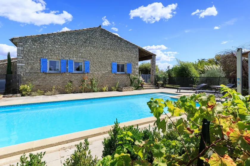 Gordes - Les Chênes Blancs: air-conditioned & pool - Image 1