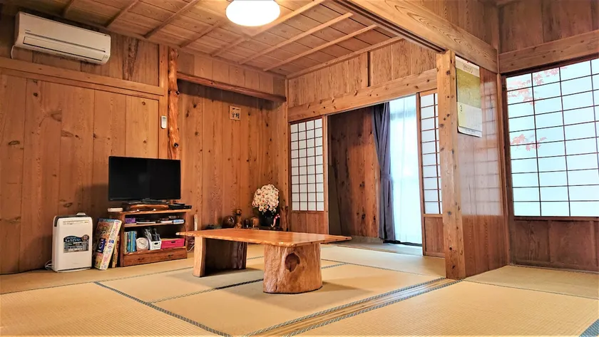 Cottage Yakusugi-no-Ie - Image 1