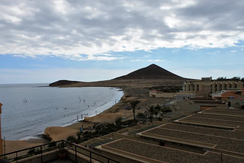 alquilaencanarias El Medano Spectacular terrace and sea views A - Image 1