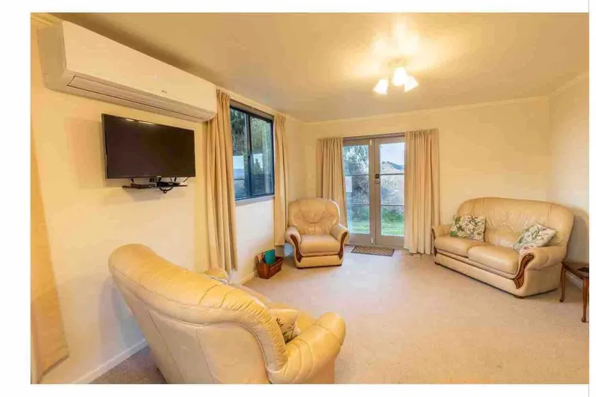 The Guest Unit Countryside Views & Keyless Entry. - Image 1