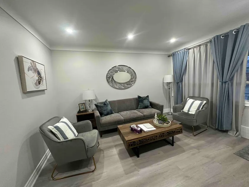Esther’s Vacation Home - Image 1