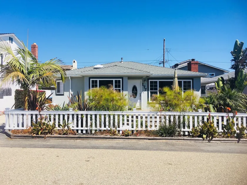 Beach house for the whole family! - Image 1