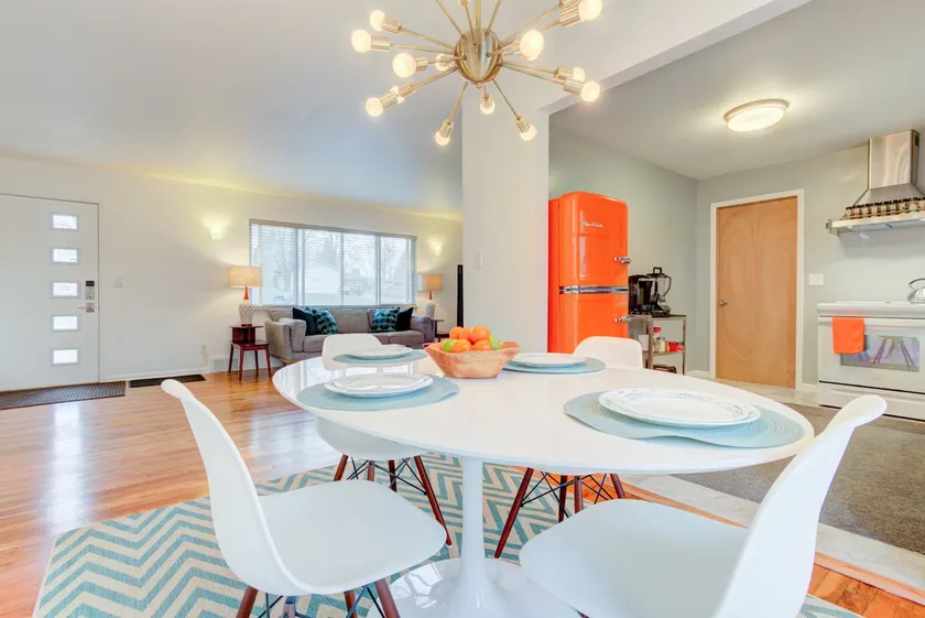 Exceptionally clean, well equipped home in Dayton. - Image 1