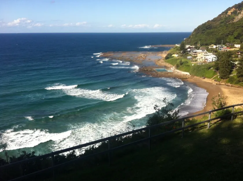 ON THE EDGE COALCLIFF - Image 1