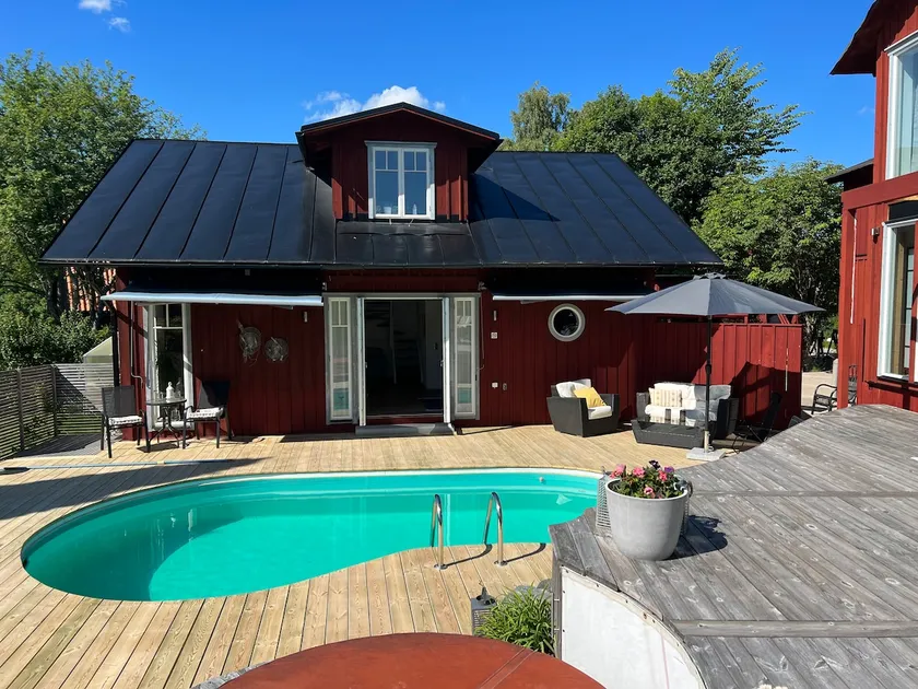 ”Aggies Poolhouse” in SIGTUNA! Near Arlanda! - Image 1