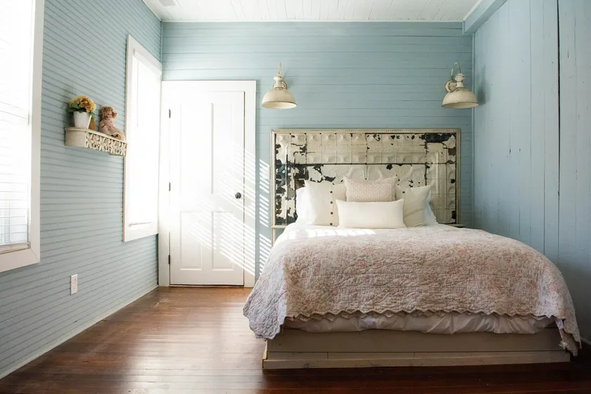Stay in District 12 from Hunger Games (Unit 12B) - Image 1