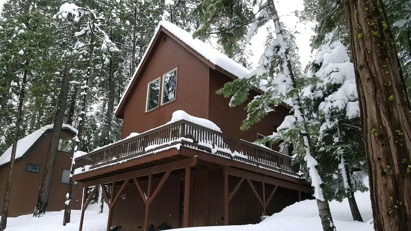 Lodge ved søen nær Pinecrest / Dodge Ridge - Image 1