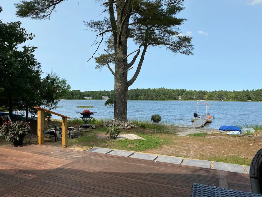 Onset beach, Cape code , Blackmore pond, private waterfront cottage - Image 1