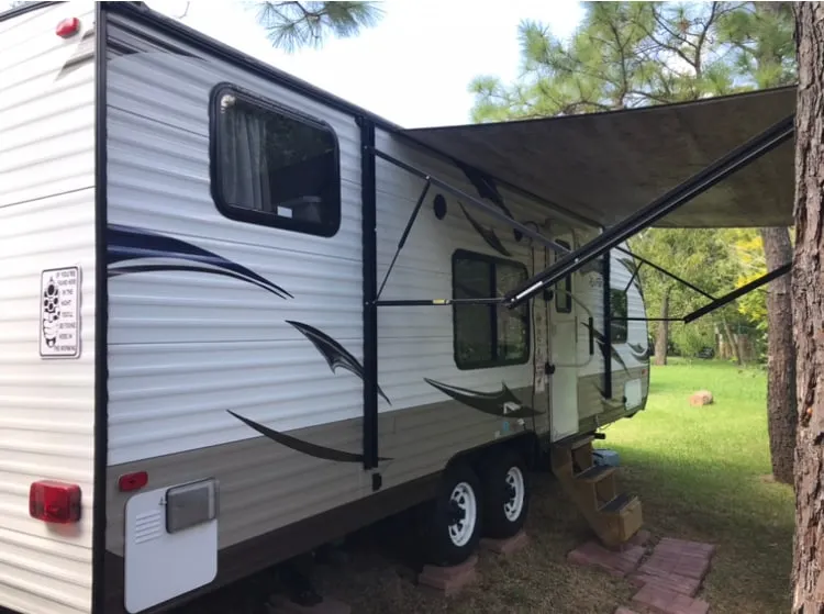 RV in safe, quiet neighborhood... - Image 1