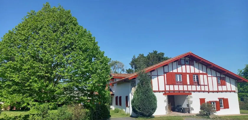 Large Studio on the 1st floor of a Basque farmhouse - Image 1
