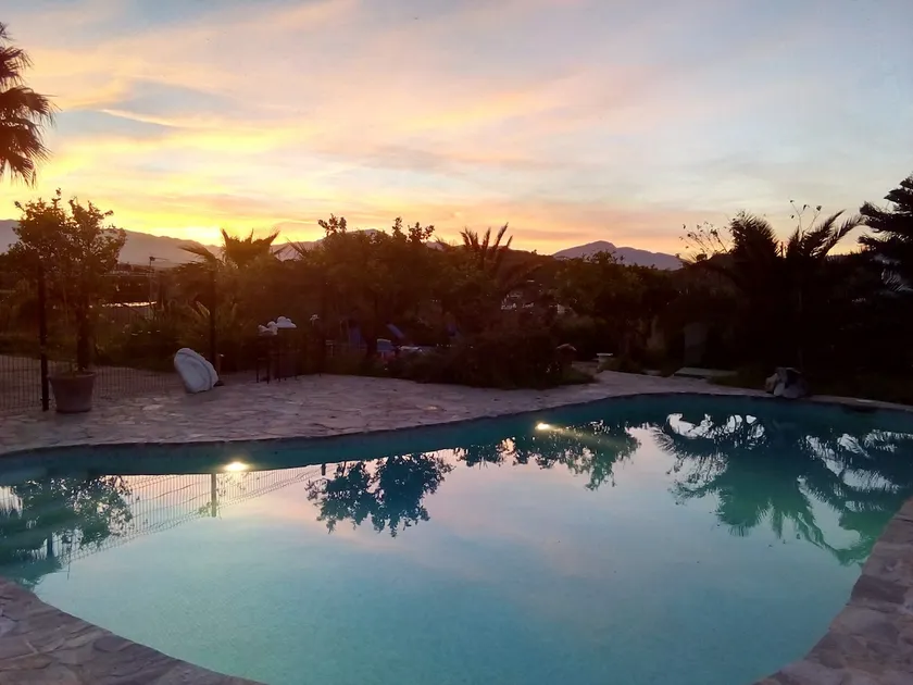 Sunset house - Image 1