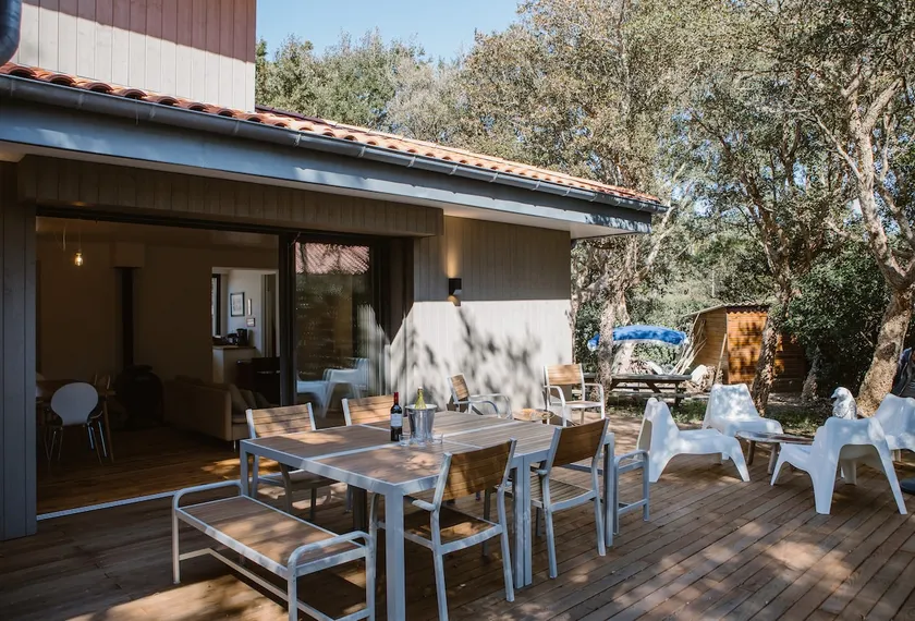 CAP COD VILLA, 200m from Estagnots beach and shops - Image 1