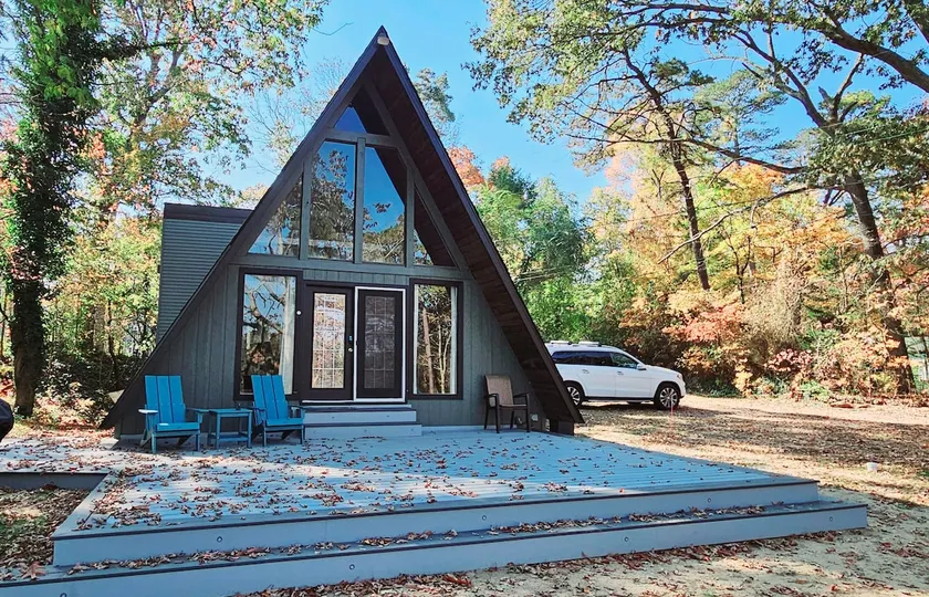 Lakefront A-Frame cabin home, minutes to NJMP - Image 1