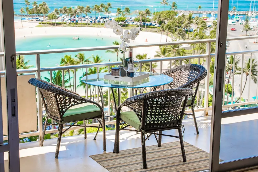 1224- Ilikai Collection 3- Luxury Condo and Beach Views - Image 1