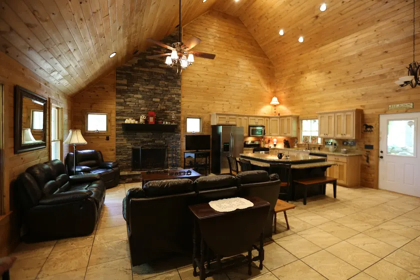 Fincher's Cabin - Image 1