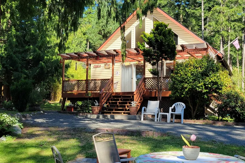 Westcott Chalet - Image 1